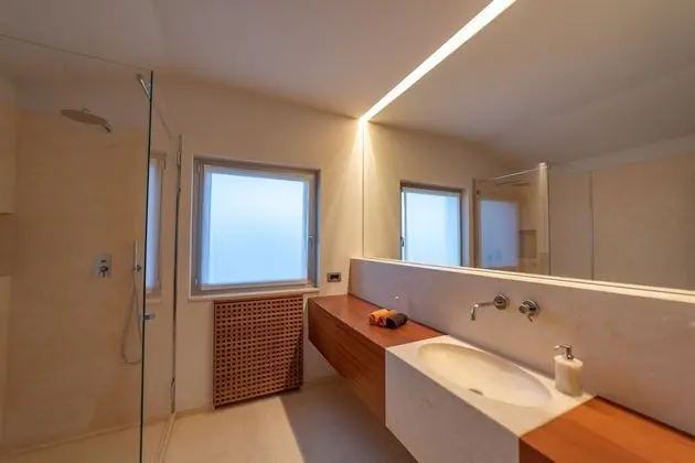Deluxe Tek Büyük Yataklı Oda, Teras, Deniz Manzaralı