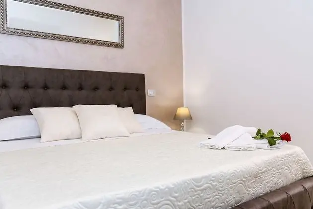 Basic Üç Kişilik Oda (Dalia)