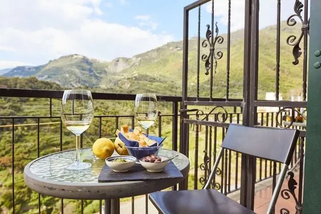 Oda, Balkon, Deniz Manzaralı