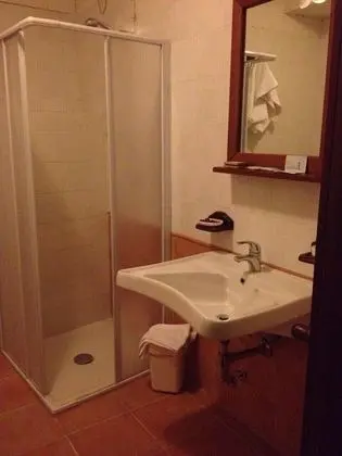 Classic Tek Büyük Yataklı Oda