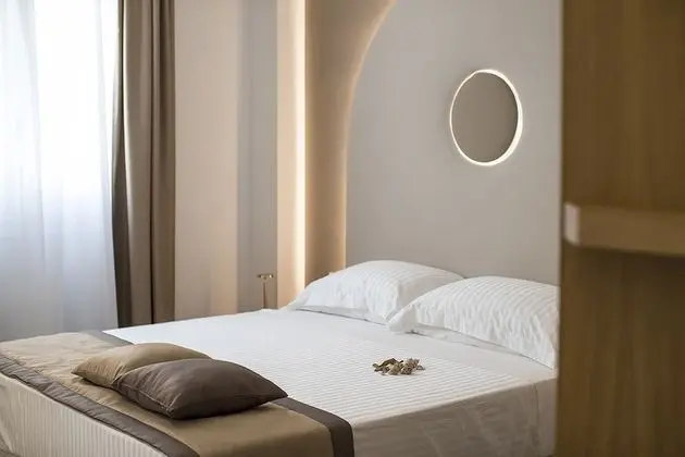 Tek Büyük Yataklı Oda (Sabbia)