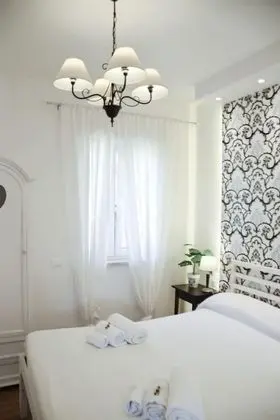 Tek Büyük Yataklı Oda, Bahçe Manzaralı