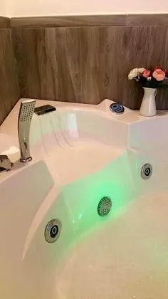 Tek Büyük Yataklı Oda (Lavanda)
