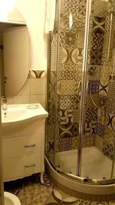 Tek Büyük Yataklı Oda (Mughetto)