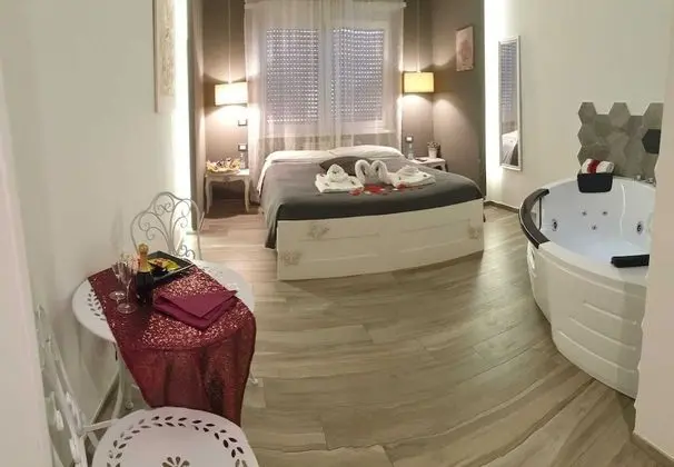 Tek Büyük Yataklı Oda (Peonia)