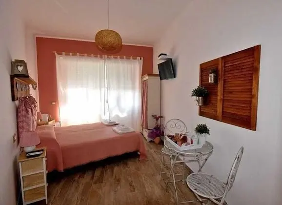 Comfort Tek Büyük veya İki Ayrı Yataklı Oda (1)