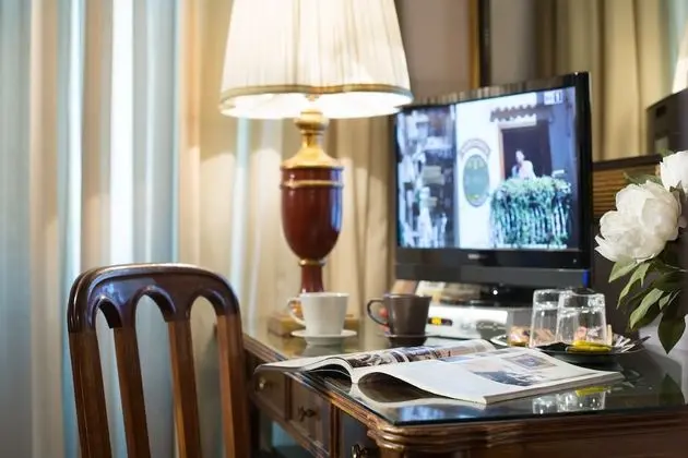Deluxe Tek Büyük veya İki Ayrı Yataklı Oda
