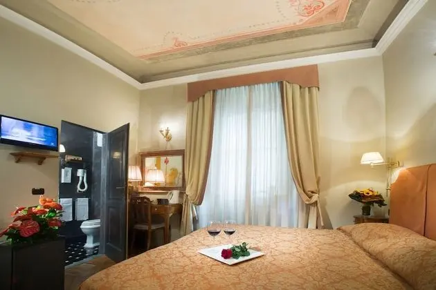 Deluxe Tek Büyük veya İki Ayrı Yataklı Oda