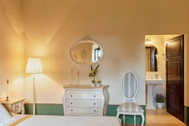 Deluxe Tek Büyük Yataklı Oda (Santa Maria della Scala)