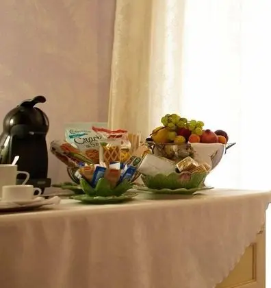 Büyük Yataklı Tek Kişilik Oda, Tepe Manzaralı