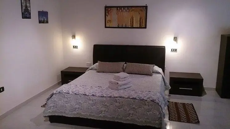 Tek Büyük Yataklı Oda