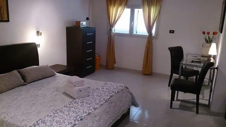 Tek Büyük Yataklı Oda