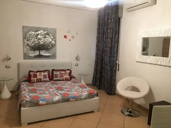 Tek Büyük Yataklı Oda