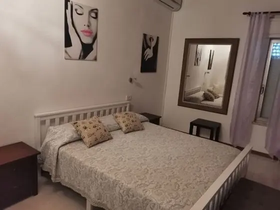 Tek Büyük Yataklı Oda