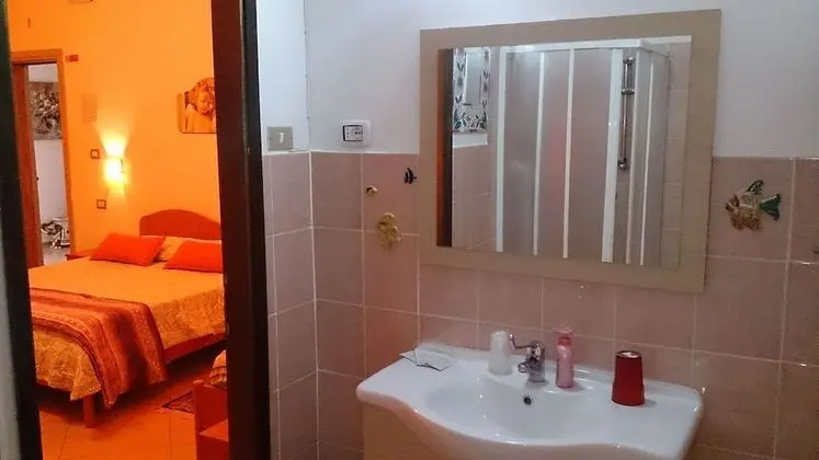 Üç Kişilik Oda