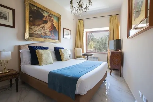 Comfort Tek Büyük Yataklı Oda, Bahçe Manzaralı