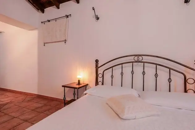 Classic Tek Büyük veya İki Ayrı Yataklı Oda