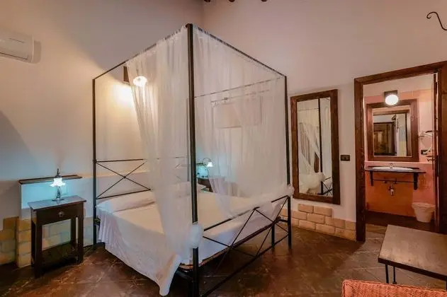 Superior Tek Büyük veya İki Ayrı Yataklı Oda