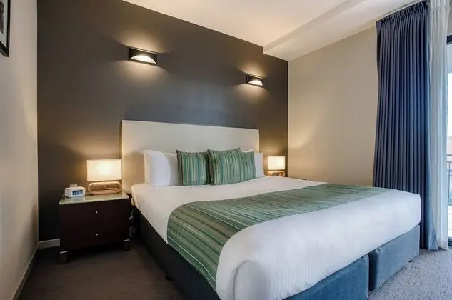 Superior One Bedroom Apartment