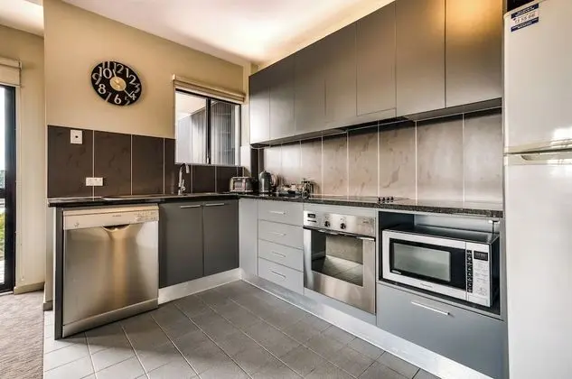 Superior One Bedroom Apartment