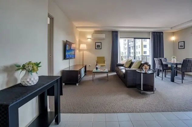 Superior One Bedroom Apartment