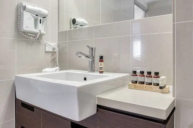 Superior One Bedroom Apartment