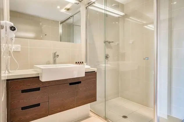 Superior One Bedroom Apartment