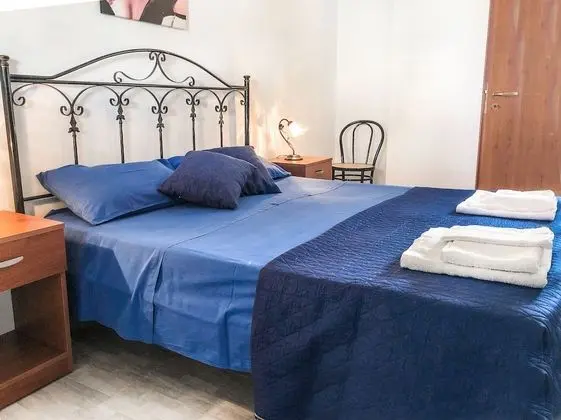 Economy Tek Büyük Yataklı Oda