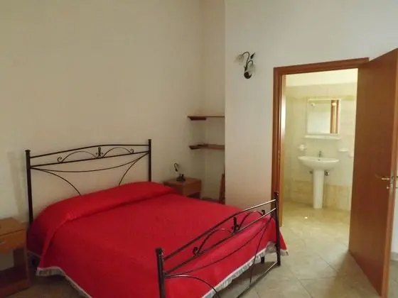 Economy Tek Büyük Yataklı Oda