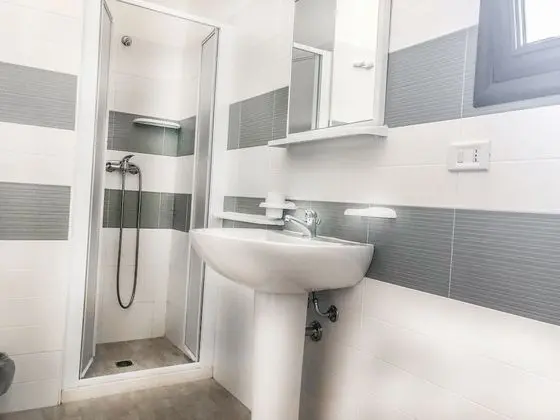 Economy Tek Büyük Yataklı Oda