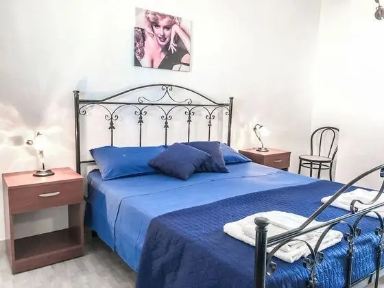 Economy Tek Büyük Yataklı Oda