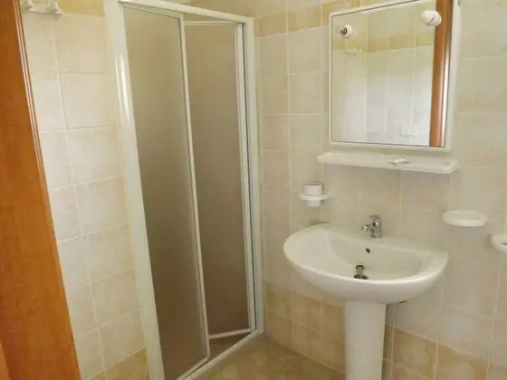 Economy Tek Büyük Yataklı Oda