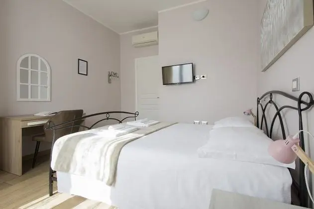 Classic Tek Büyük Yataklı Oda