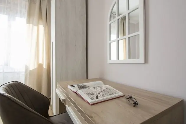 Classic Tek Büyük Yataklı Oda