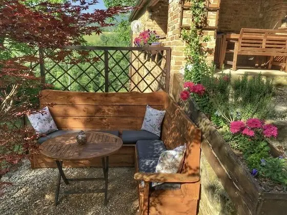 Apart Daire, 2 Yatak Odası, Vadi Manzaralı