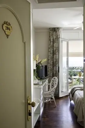 Classic Tek Büyük Yataklı Oda, Balkon