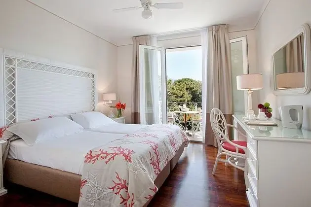 Classic Üç Kişilik Oda, Balkon