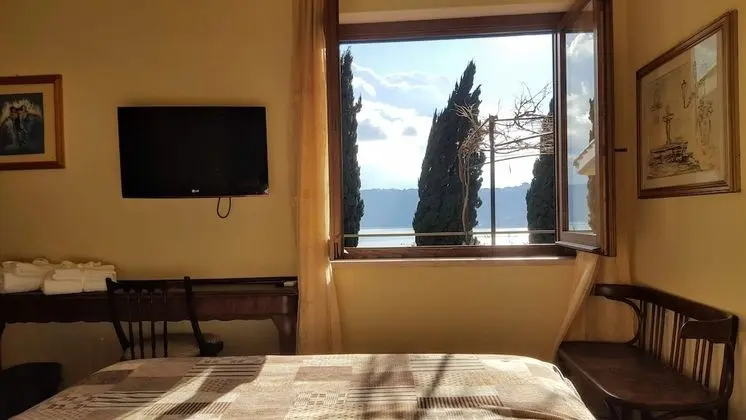 Superior Tek Büyük Yataklı Oda, Göl Manzaralı