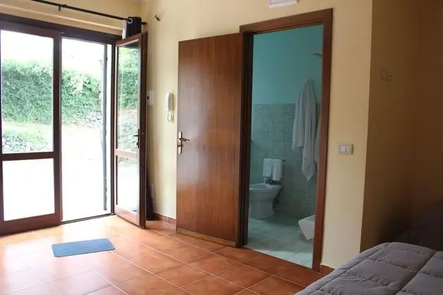 Üç Kişilik Oda, Birden Çok Yatak, Sigara İçilmez