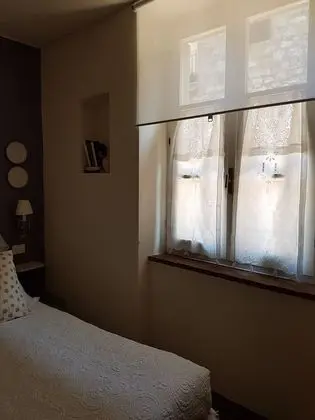 Honeymoon Tek Büyük Yataklı Oda