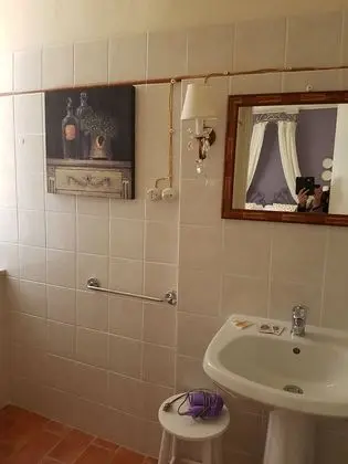 Honeymoon Tek Büyük Yataklı Oda