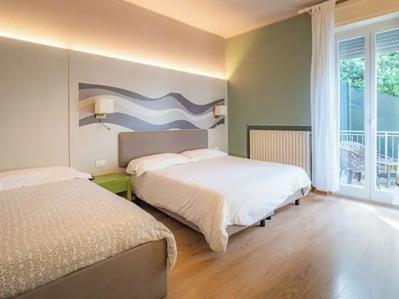 Standard Üç Kişilik Oda, Balkon