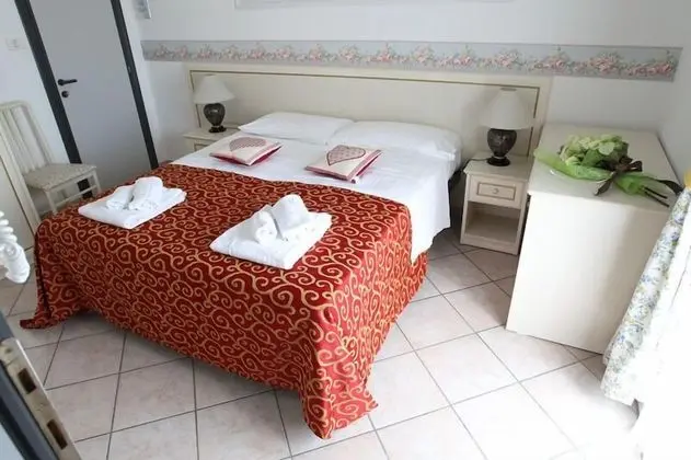 Tek Büyük veya İki Ayrı Yataklı Oda