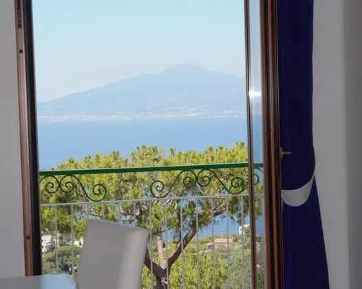 Tek Büyük Yataklı Oda, Deniz Manzaralı