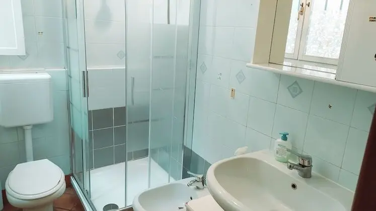 Ortak Ranzalı Oda, Karma Ranzalı Oda, Ortak Banyo