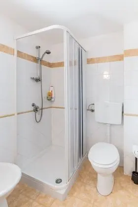 Standard Üç Kişilik Oda, Tepe Manzaralı