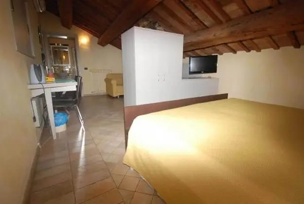 Family Tek Büyük Yataklı Oda