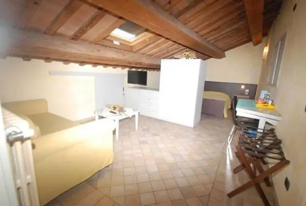 Family Tek Büyük Yataklı Oda