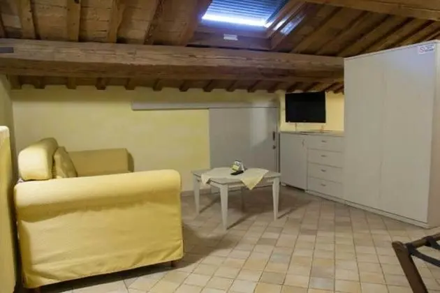 Family Tek Büyük Yataklı Oda