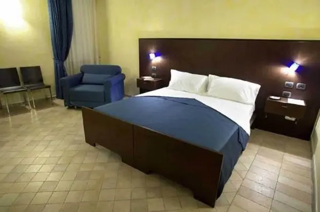 Tek Büyük Yataklı Oda